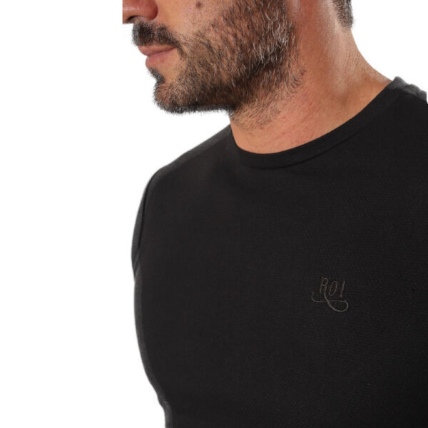 Playera Básica Negra R01 - Imagen 3